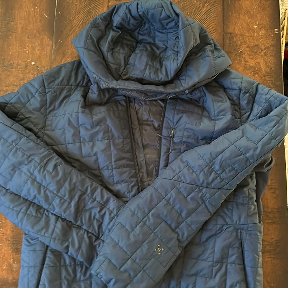 Men’s Lululemon Sky Loft jacket - Reversible!